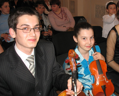 Мамедов Ахмед (1 пр. 4 возр. гр.), Ахмеджанова Алина (2 пр. 1 возр. гр.)