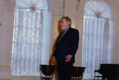 Председатель жюри - Марк Давыдович Луботский. Большой зал Саратовской консерватории. 2004 г.